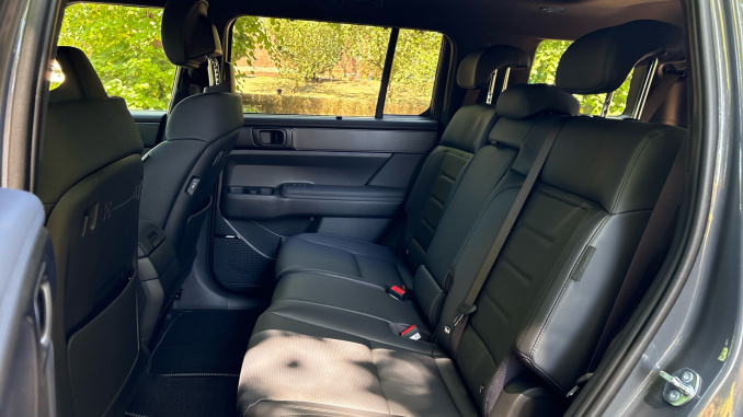 Hyundai SANTA FE 1.6 TGDi Hybrid Calligraphy 5dr 4WD Auto Hybrid Estate - Image 16